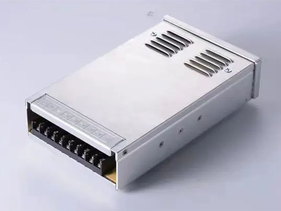 半灌膠電源有什么優勢？